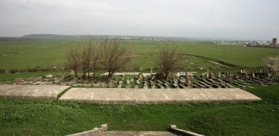podu-iloaiei-cemetery